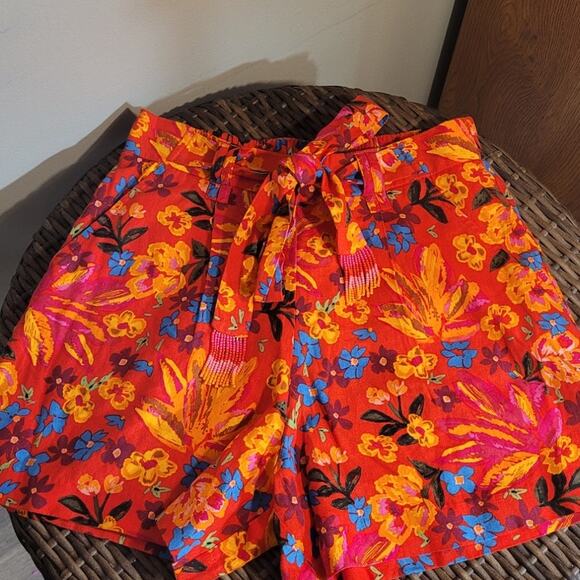 C&C California Linen Rayon Floral Shorts 6 Hi Waist Beaded Fringe Festival Boho - Picture 4 of 11